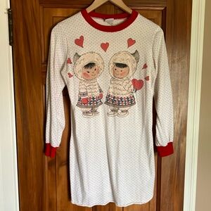 Vintage nighty with Red cuff and neck , 30“ length , Eskimo heart print.